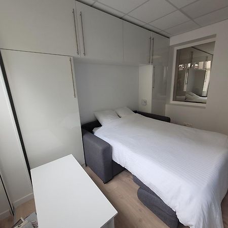 Studio bien équipé au calme à Montmartre París Exterior foto